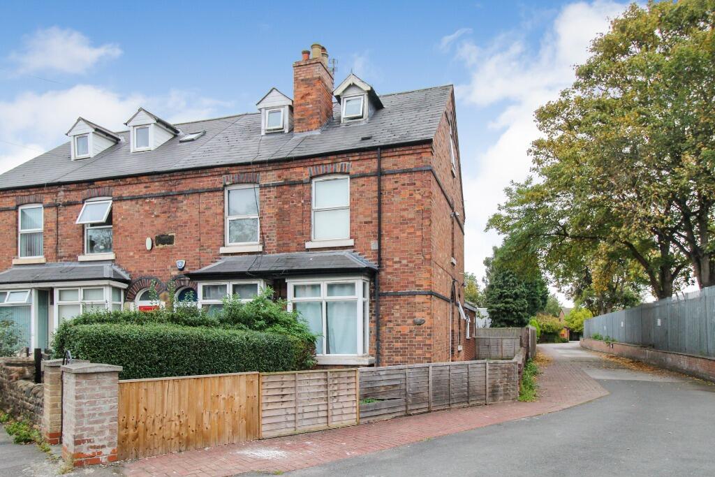 Four Double Bedroom Student HMO Property image 4